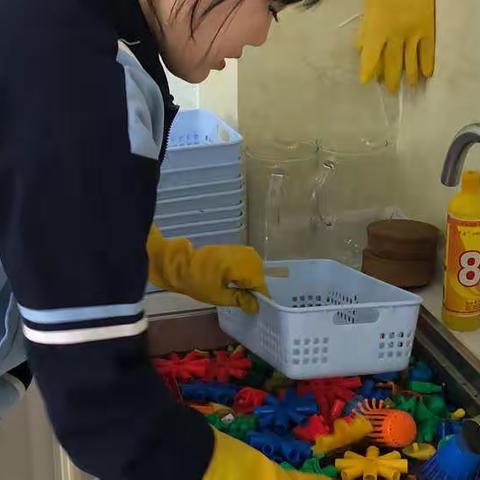 “为爱护航，消毒先行”———曲江天坛幼儿园