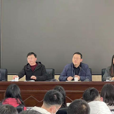 春暖花开时，一起向未来