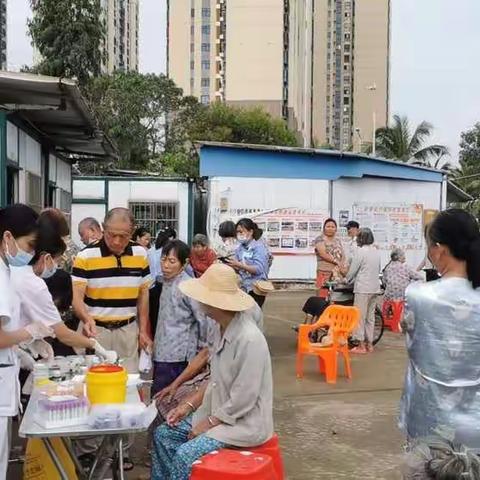 关爱老人健康                   免费体检暖人心——西秀镇卫生院协助新海村委会开展关爱老年人健康活动