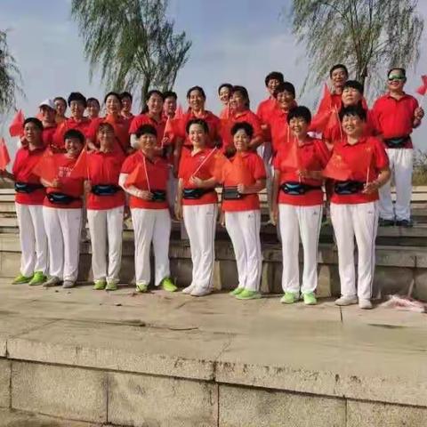健步走健康路—— 郏县迎宾街健步走总队风采