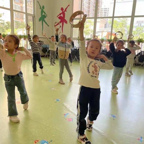 神木市第二十幼儿园“乐”享博鸽艺术团五月份汇报