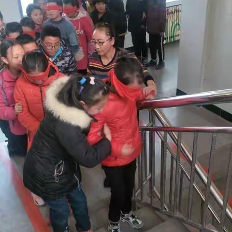 六三班体验式团队活动剪影