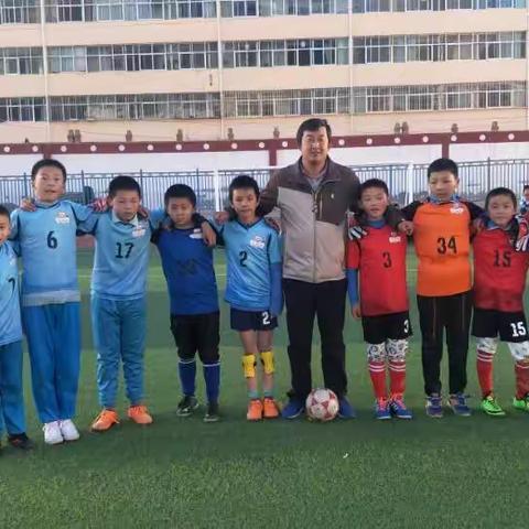 拉小六年级足球赛