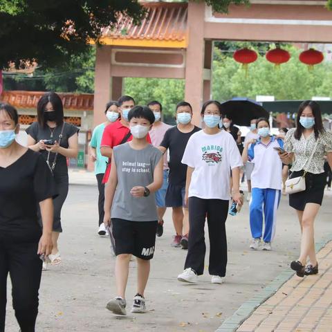 家长共育，助力远航 ——彭湃中学七年级新生及家长见面会