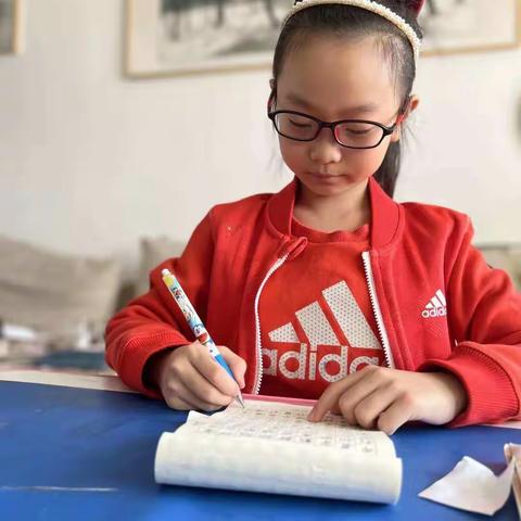 醇香语文  书以致远——街道六小三年级3班举行首届线上汉字书写比赛