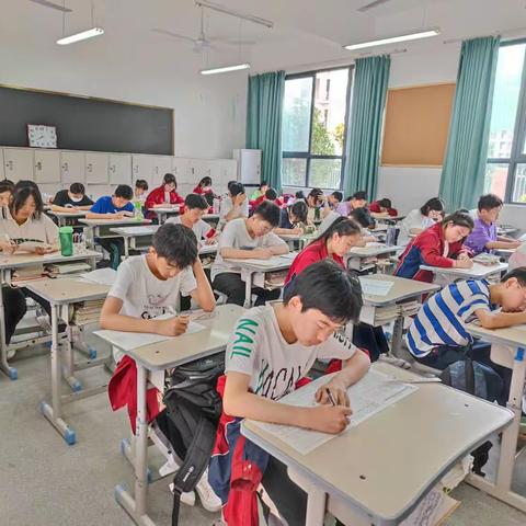 静心育人，静待花开——2022—2023学年下学期班主任工作总结