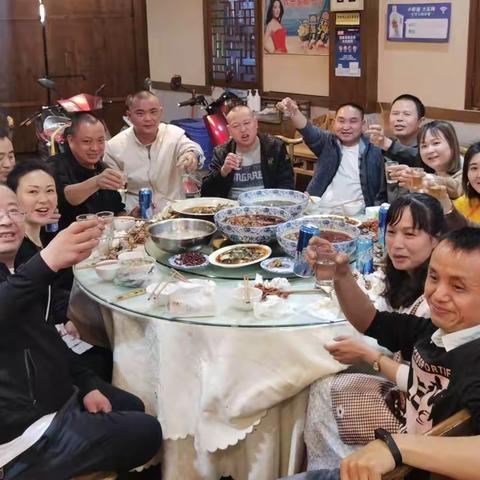 家家户户聚餐陈家四合院