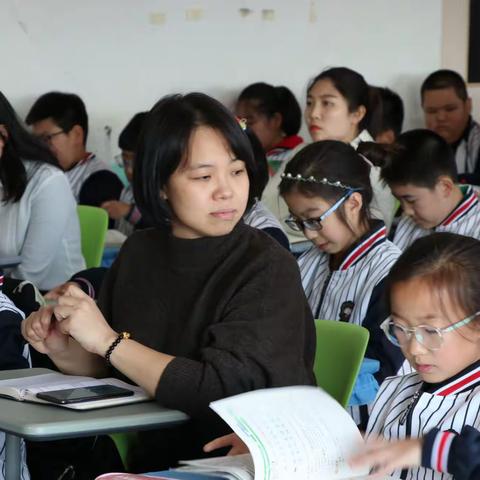 匠心培训，校本研修促成长——工人村第一小学开展校本培训工作