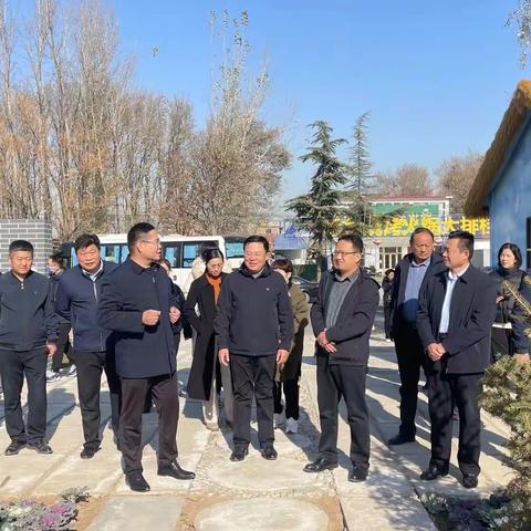 相公庄街道到圣井街道南栗园村“一分田共享农场”项目参观调研