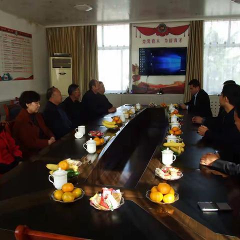 九九重阳节，浓浓敬老情——高密二中开展退休老教师重阳节活动
