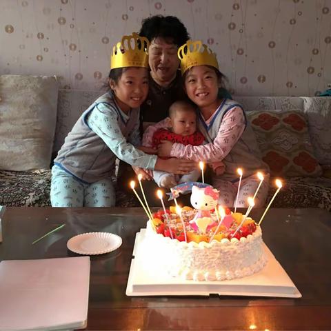 今天我们生日🎂