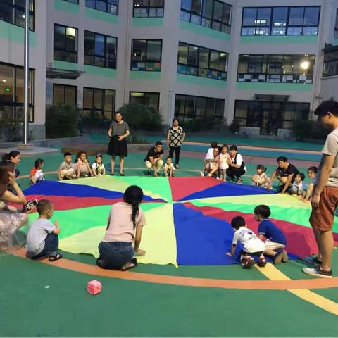 实幼公益亲子鹿鹿班顺利进行，圆满结束！