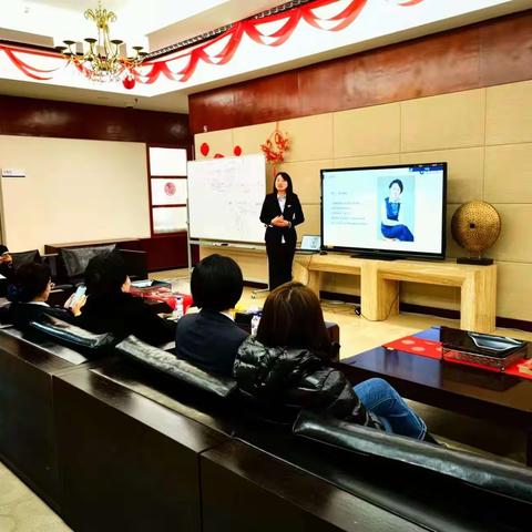 开发区私行中心举办“幸福家庭 财富传承”保险金信托沙龙活动