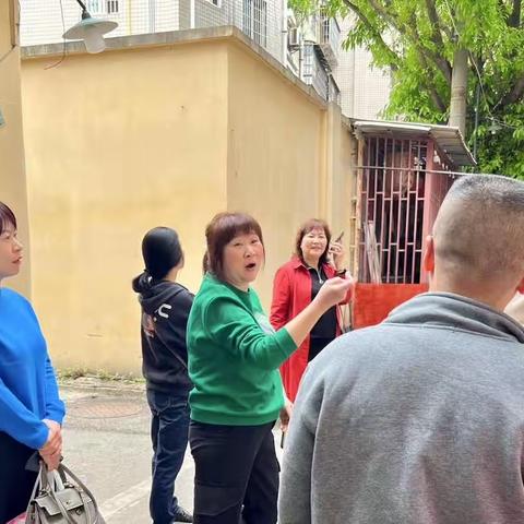 听民声、解民忧 —— 小区第一书记深入基层显担当