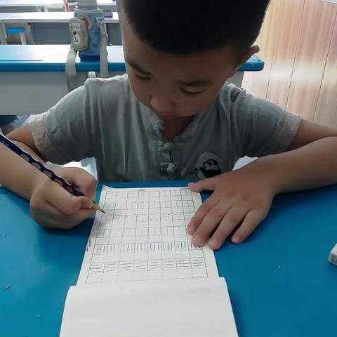 周六下午2：00—4：00硬笔书法班