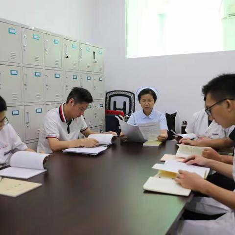 海南口腔医院党支部开展“不忘初心、牢记使命”主题教育活动