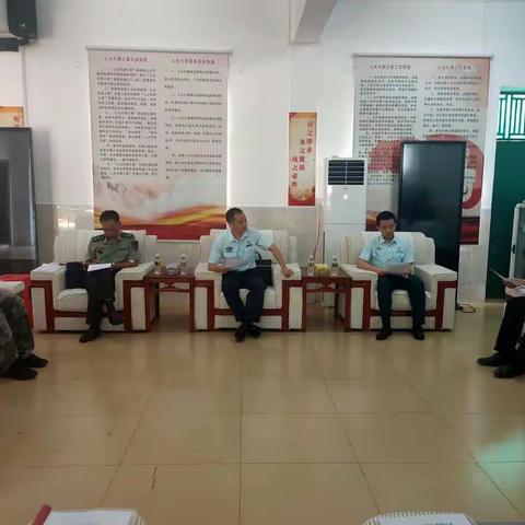 海口警备区彭大洪参谋到三门坡镇调研2021年度征兵工作