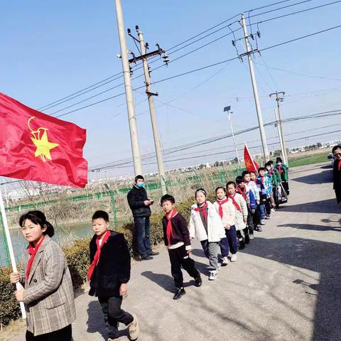 “雷锋月里学雷锋，敬老院里献爱心”——淮北市杜集区梧南学校3月学雷锋敬老院活动