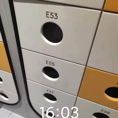 10.8前台换鞋区卫生问题整改反馈