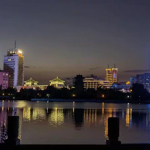 迎泽公园夜景