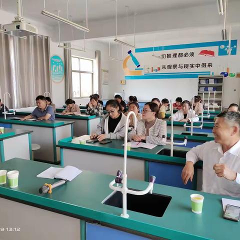 潜心教研勤探索，扎根教学促成长--侯咽集镇赵营小学“以学促教”活动