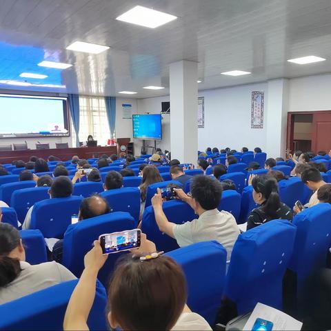学习信息技术，提高教学能力