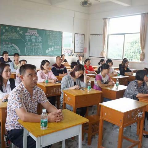 “家校携手，共铸孩子美好的明天！”——记迭石龙小学2017春季家长会