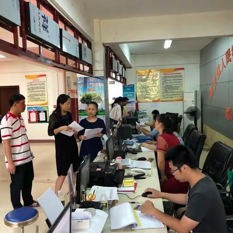 美兰区委组织部深入一线考察干部