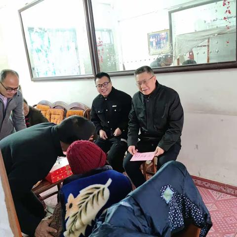 马坡镇商会开展新春慰问活动