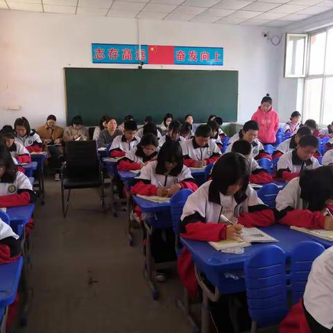 冯家寨中学英语组听课评课活动