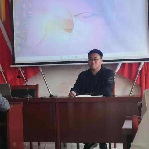 广平县社区管理办公室召开012次周例会暨集中学习培训会