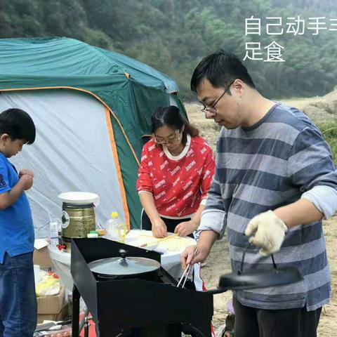 上海朋友国庆自驾游之旅皖南川藏线上的高峰山铁瓦寺之恋，《潘茶旅游村》