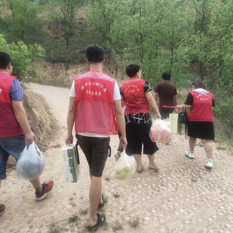 初心依旧，爱心依然—探访脑瘫患儿梦梦