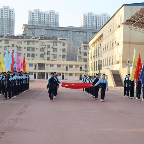 枣庄市薛城区舜耕中学八年级升旗仪式