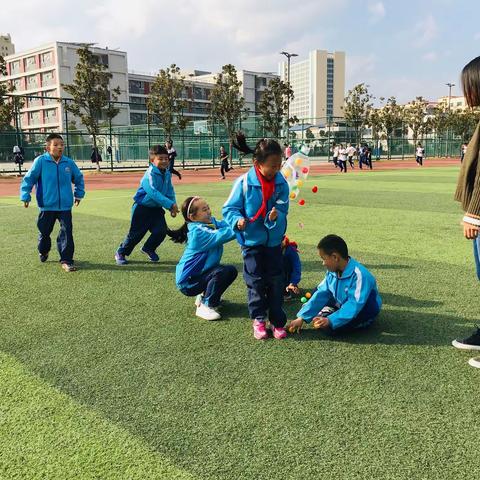 昆明行知小学二年级拓展活动