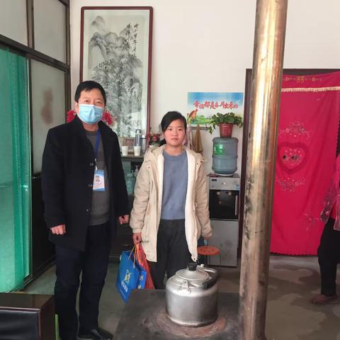 坚定信心、同舟共济，坚决打赢疫情防控阻击战----高陵区教育局帮扶干部在行动