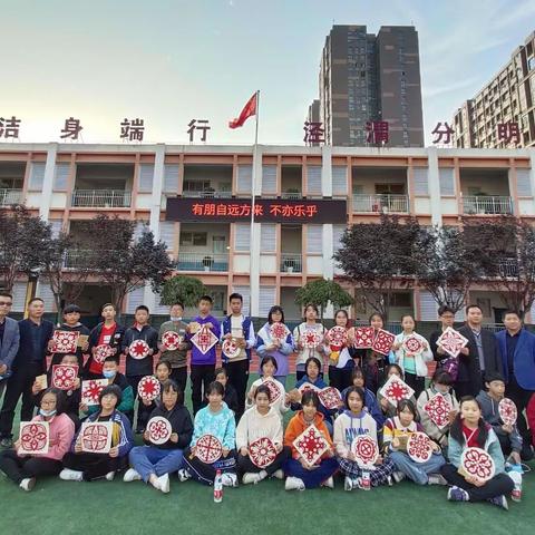 “教育扶贫  你我同行”———西安市高陵区教育局组织白河师生来高陵开展学习交流活动