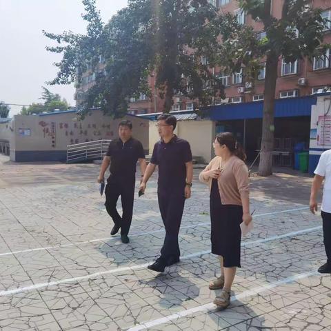 区社会事务局局长深入基层 调研指导火炬学区学校工作