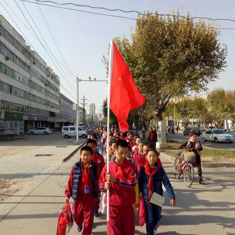 霍城县清水河镇瞻德小学开展“民族团结一家亲·岁岁重阳，今又重阳”重阳节活动