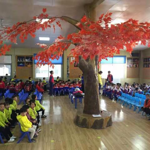 银川西夏德胜幼儿园中班组周五集体活动—穿衣服比赛