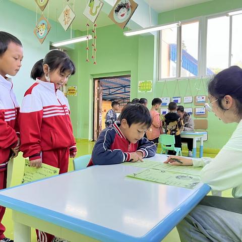乐考无纸笔，闯关趣无穷——芹菜塘小学一二年级无纸笔测试活动纪要