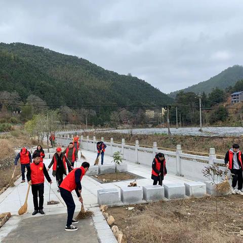 郑湖乡河长办开展清洁行动，喜迎新春佳节
