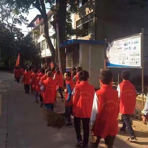 助力治水，红领巾在行动