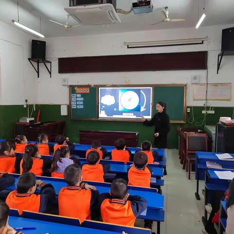 课堂展风采，磨砺促提升——实验小学新进教师展示课活动