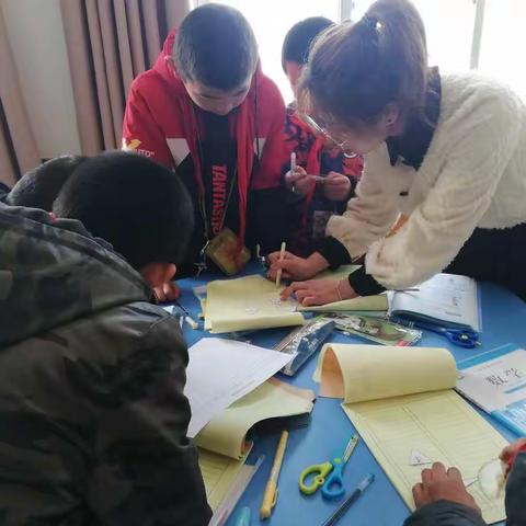 教无尽，研不止――记东坝小学“半天无课日”教研活动