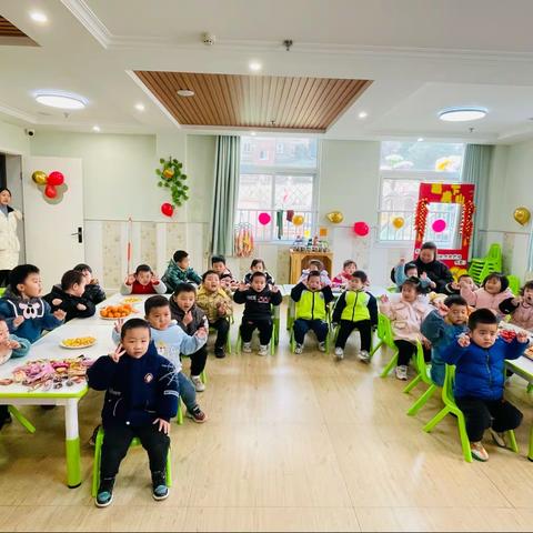 多贝尔礼仪幼儿园“庆元旦、迎新春”苗苗班  美食分享会