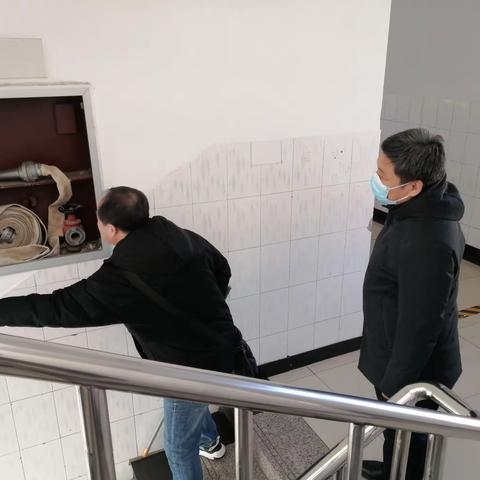 锡市蒙中检查周边环境