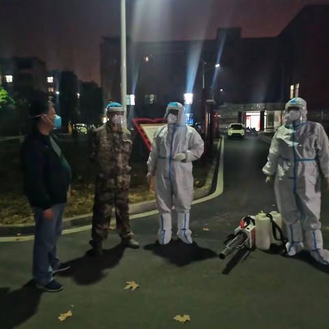 硬核筑屏障——青石山街道井青社区组织全域消杀