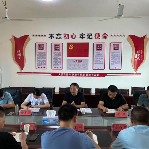 县政协副主席余明涛到港口镇召开乡镇新任领导班子座谈会