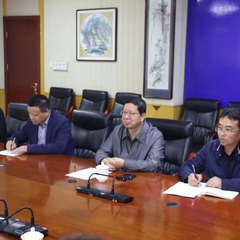 我校顺利通过全市校园安全大检查